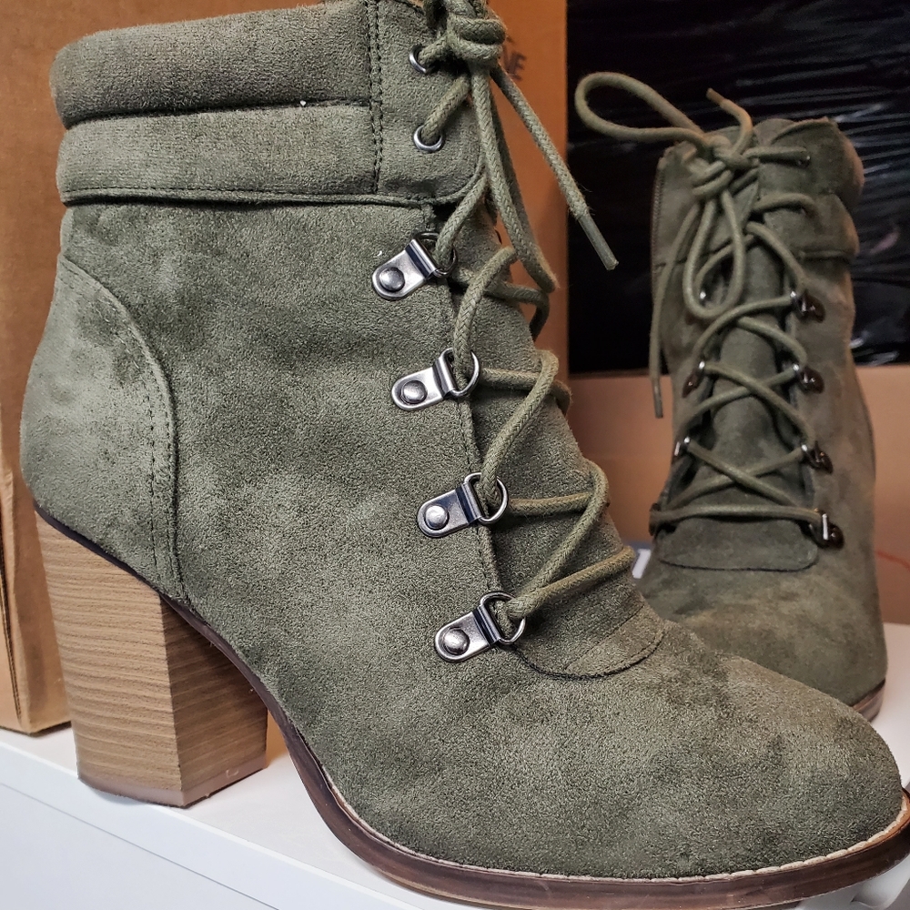 Candies Olive Ankle Booties